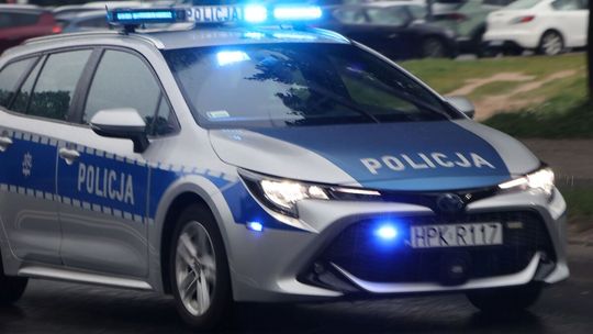 1,8 promila, narkotyki i ucieczka przed policją. W samochodzie 9-letnia córka