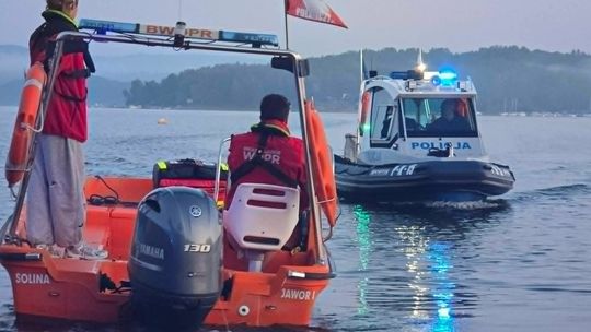 Zlokalizowano ciało na dnie Jeziora Solińskiego. To najprawdopodobniej mężczyzna, który wczoraj skoczył z zapory