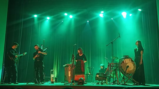 Daj Ognia rozpalili WDK. Folk bez kompromisów i bez cepelii