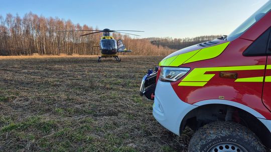 Dramatyczny finał wycinki drzew. W akcji śmigłowiec LPR i liczne służby