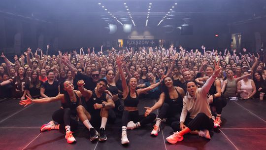 Dzień Kobiet na sportowo. "Healthy Day" z Anna Lewandowska przyciągnął tłumy [ZDJĘCIA]