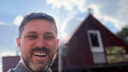 Granica między opinią a zbrodnią. Marcin Piotrowski mówi „stop” fali nienawiści