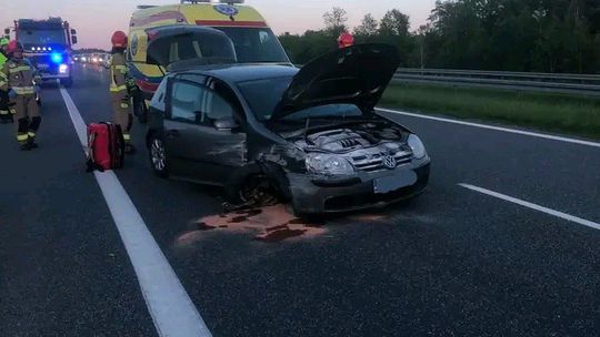 Groźny wypadek na A4. Utrudnienia trwały blisko 8 godzin, dwie osoby trafiły do szpitala