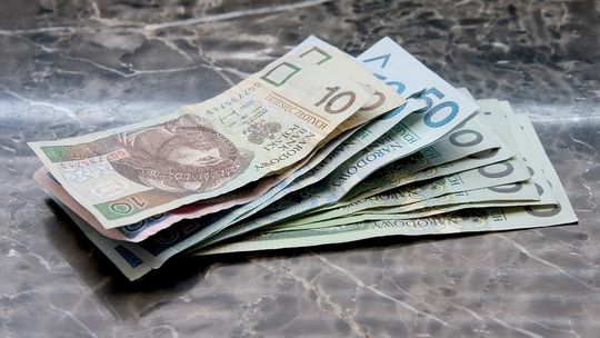 Grupa przestępcza  z Podkarpacia podrabiająca banknoty stanie przed sądem