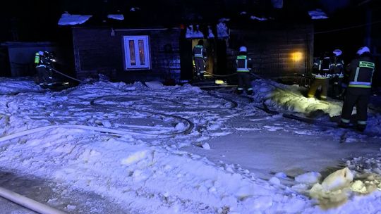 Jej dom doszczętnie spłonął a sama trafiła do szpitala. Dramat 101-letniej kobiety