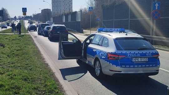 Karambol o poranku! Cztery auta rozbite, jedna osoba ranna