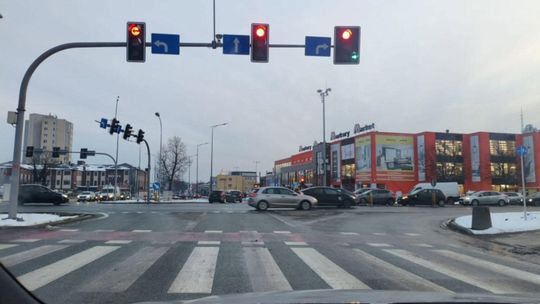 Kierowcy już krytykują Wisłokostradę. „Stałem cztery cykle na światłach”. Miasto odpowiada Kierowcy już krytykują Wisłokostradę. „Stałem cztery cykle na światłach”. Miasto odpowiada