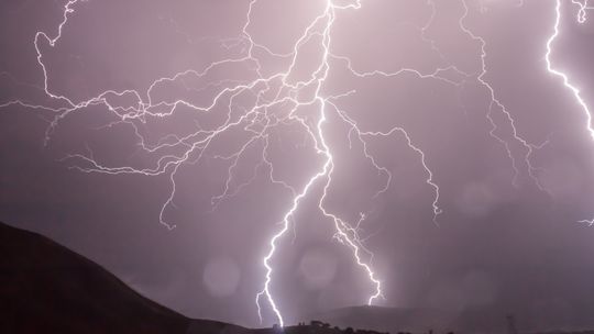 Niebezpieczna sobota na Podkarpaciu. Alert RCB i ostrzeżenia przed groźnymi burzami