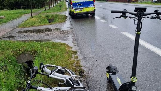Niebezpieczny poranek na drogach Rzeszowa i okolic. Dwa wypadki z udziałem rowerzysty i hulajnogi