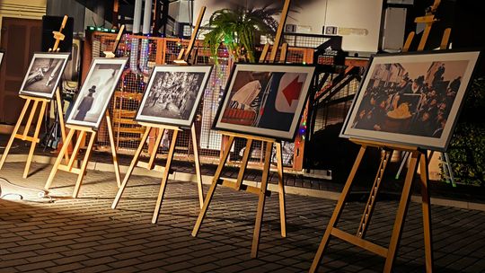 Niezwykły świat fotografii Filipa Łagowskiego: "Niewidoczny obserwator"