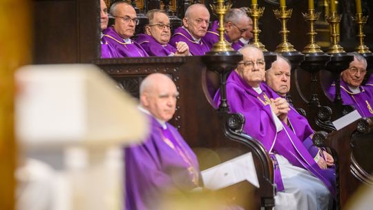 Podkarpacie pożegnało arcybiskupa Józefa Michalika. Wśród żałobników m.in. o. Tadeusz Rydzyk [ZDJĘCIA]