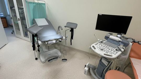 Porodówka w Lesku w centrum sporu. Rząd i personel szpitala przedstawiają sprzeczne wersje Porodówka w Lesku w centrum sporu. Rząd i personel szpitala przedstawiają sprzeczne wersje