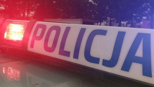 Poważny wypadek w Bratkowicach. Czołowe zderzenie dwóch aut, 3 osoby ranne