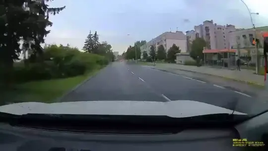 Rzeszów. Kompletnie pijana kierująca na Krakowskiej wypadła z drogi. Miała 3 promile [WIDEO]