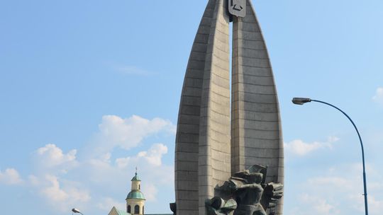 Sąd oddalił pozew Rzeszowa, ratusz składa apelację ws. Pomnika Czynu Rewolucyjnego