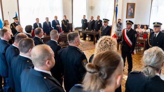 Ślubowanie nowych strażników miejskich w rzeszowskim Ratuszu
