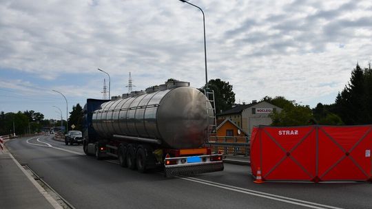 Śmiertelne potrącenie na moście. Ogromne utrudnienia na trasie Gorlice – Krosno