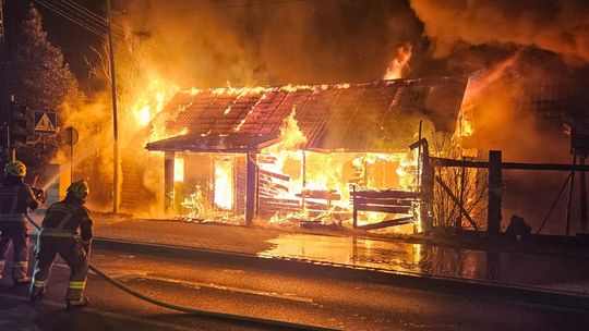 Spłonęła Galeria Sztuki Światowid  w Tyczynie [ZDJĘCIA]