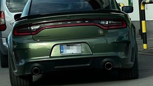 „Szybcy i wściekli” w wersji jasielskiej. Słony mandat za drift Dodge’em „Szybcy i wściekli” w wersji jasielskiej. Słony mandat za drift Dodge’em