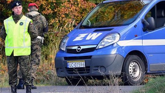 Tajemnicze znalezisko w podkarpackim lesie. Żandarmeria Wojskowa bada bezzałogowy płatowiec