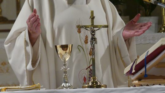 Wikary z Głogowa Małopolskiego w areszcie. Śledził, nagrywał i robił zdjęcia innemu mężczyźnie!