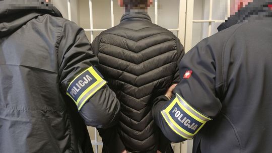 Wpadka „odbieraka” ze Śląska: 20-latek aresztowany za oszukanie rzeszowskiej seniorki