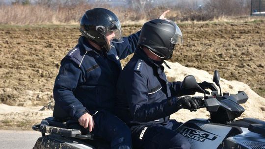 Zaginiony 37-latek z Rokietnicy odnaleziony w lesie – mieszkał dwa miesiące w ziemiance Zaginiony 37-latek z Rokietnicy odnaleziony w lesie – mieszkał dwa miesiące w ziemiance