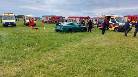 Zarzuty dla kierowcy BMW i organizatora po wypadku w Krośnie. Jeden z nich nie trafił jednak do aresztu