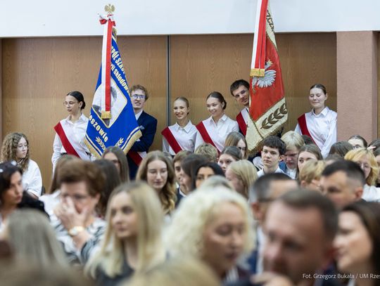110 lat rzeszowskiego Ekonomika. Szkoła na Hoffmanowej świętuje wyjątkowy jubileusz [ZDJĘCIA]
