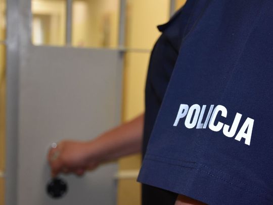 19-latek aresztowany za groźby wobec osoby małoletniej i jej rodziny