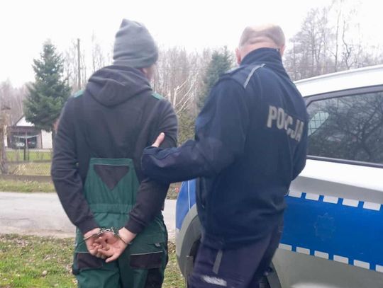 36-latek podejrzany o pedofilię obywatelsko zatrzymany w Wólce Podleśnej 36-latek podejrzany o pedofilię obywatelsko zatrzymany w Wólce Podleśnej