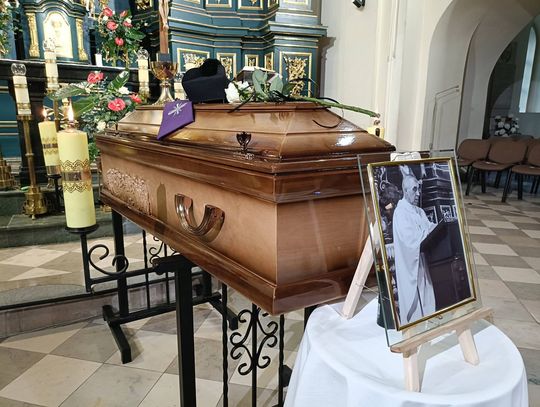Abp Adam Szal pożegnał ks. Stanisława Zbojnowicza. Jutro ostatnia droga do rodzinnej Grzęski