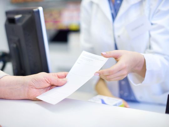 Antykoncepcja awaryjna przestaje być tematem tabu. Dane pokazują, kto i kiedy sięga po tabletkę „dzień po”