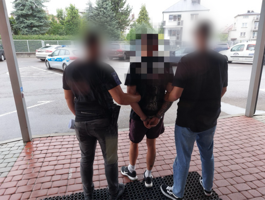 Areszt dla sprawcy poważnego wypadku. 32-latek zostawił poszkodowanych pasażerów i uciekł!