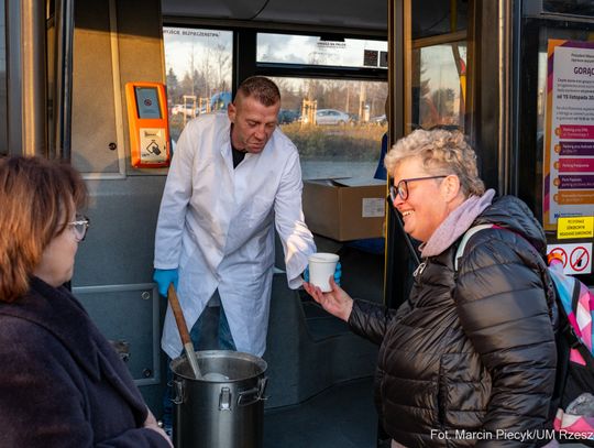 Autobus Ciepła znów kursuje po Rzeszowie