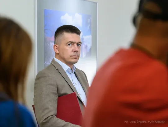 Bartosz Gubernat pokieruje Biurem Wojewody Podkarpackiego