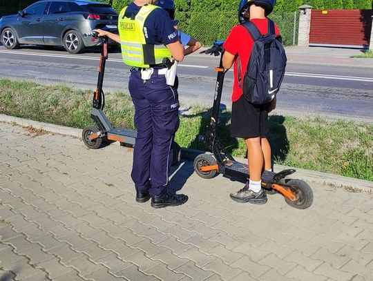 Beztroska na hulajnogach. Rodzice nastolatek zapłacą mandaty
