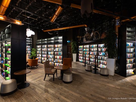 Biblioteka w Millenium Hall. 12 tysięcy książek i atrakcje na otwarcie