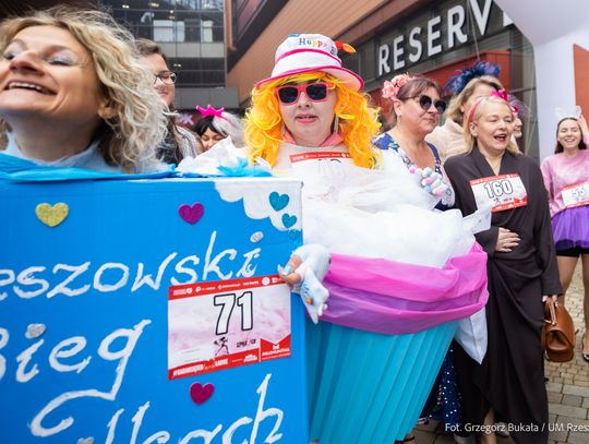 Bieg na szpilkach w Rzeszowie – sport, dobra zabawa i ważne przesłanie [ZDJĘCIA]