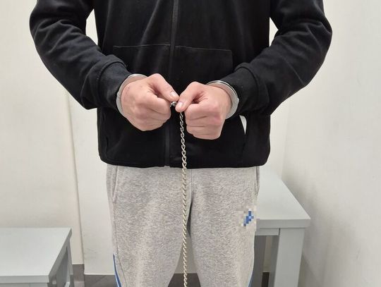 Bili, grozili nożem i okradli 32-latka – sprawcy w rękach policji Bili, grozili nożem i okradli 32-latka – sprawcy w rękach policji
