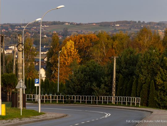 Blisko 390 tys. zł na nowe lampy LED na Budziwoju Blisko 390 tys. zł na nowe lampy LED na Budziwoju