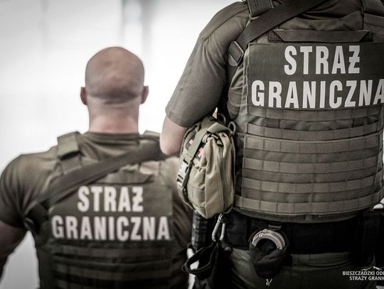 „Bombowy” żart zakończył się mandatem. 38-latek zamiast do Mediolanu, wrócił do domu