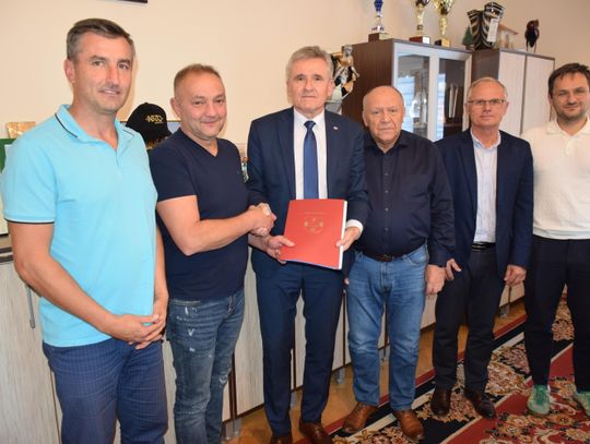 Budowa drogi do przejazdu kolejowego w Widełce