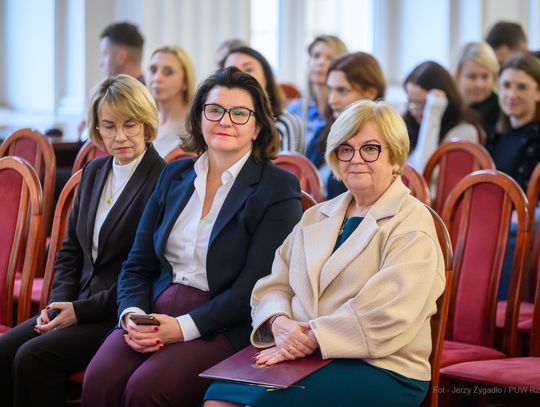 W sali kolumnowej PUW w Rzeszowie odbyła się regionalna konferencja poświęcona donacji i transplantacji