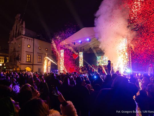 Darmowa reklama, która idzie w świat? Rzeszów otwiera drzwi (i strony) dla lokalnego biznesu!