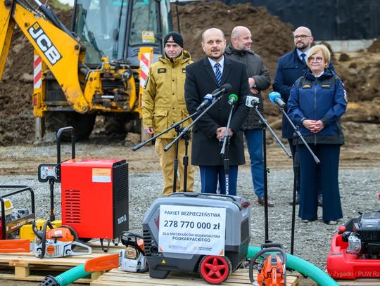 Dzięki inwestycjom na Podkarpaciu będzie bezpieczniej. Ponad 1800 zadań w realizacji