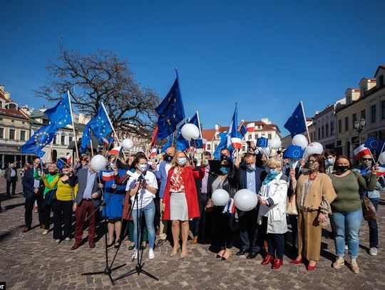 Dzisiaj na rzeszowskim Rynku świętowano Dzień Europy