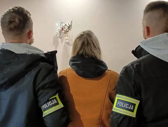 Fałszywe inwestycje w złoto i gaz. Rzeszowianin stracił 140 tys. zł, 27-latka w areszcie