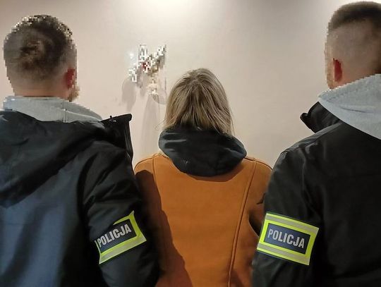 Fatalny błąd nietrzeźwej 30-latki. Wezwała policję na pomoc, a trafiła prosto za kraty