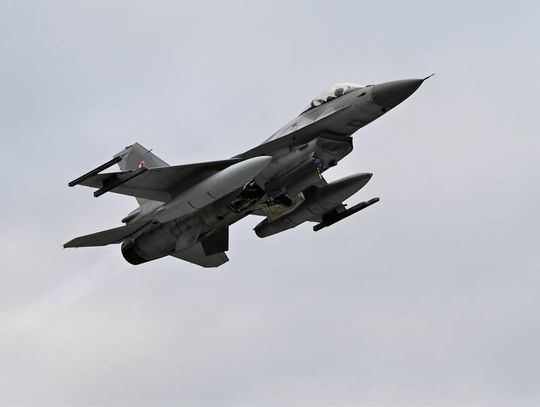 Grom dźwiękowy nad Polską. Wojsko zapowiada naddźwiękowe loty treningowe